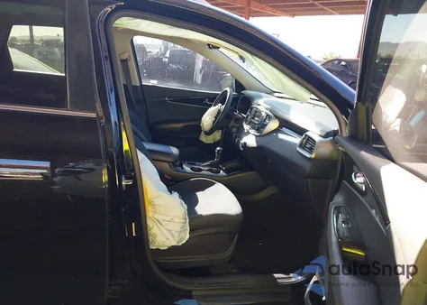 2016 Kia Sorento 2.4L Lx from USA, damaged, VIN 5XYPG4A30GG113784